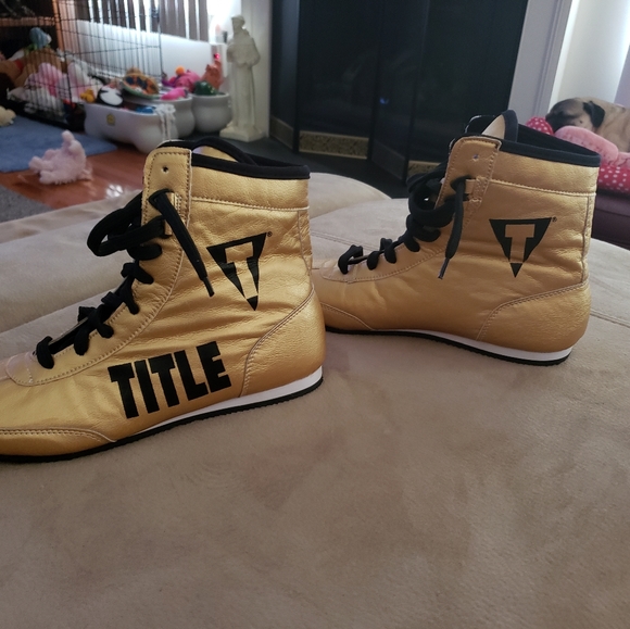 Men's  Sneaker - Picture 5 of 8